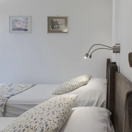Crotto Regina Πανσιόν 3*