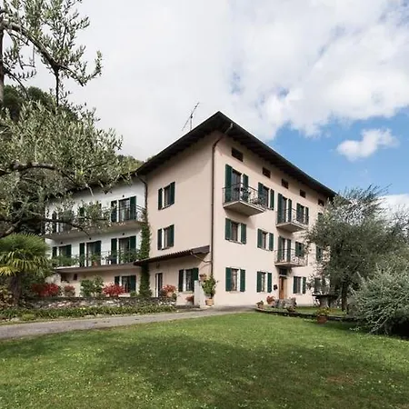 Guest house Crotto Regina 3*